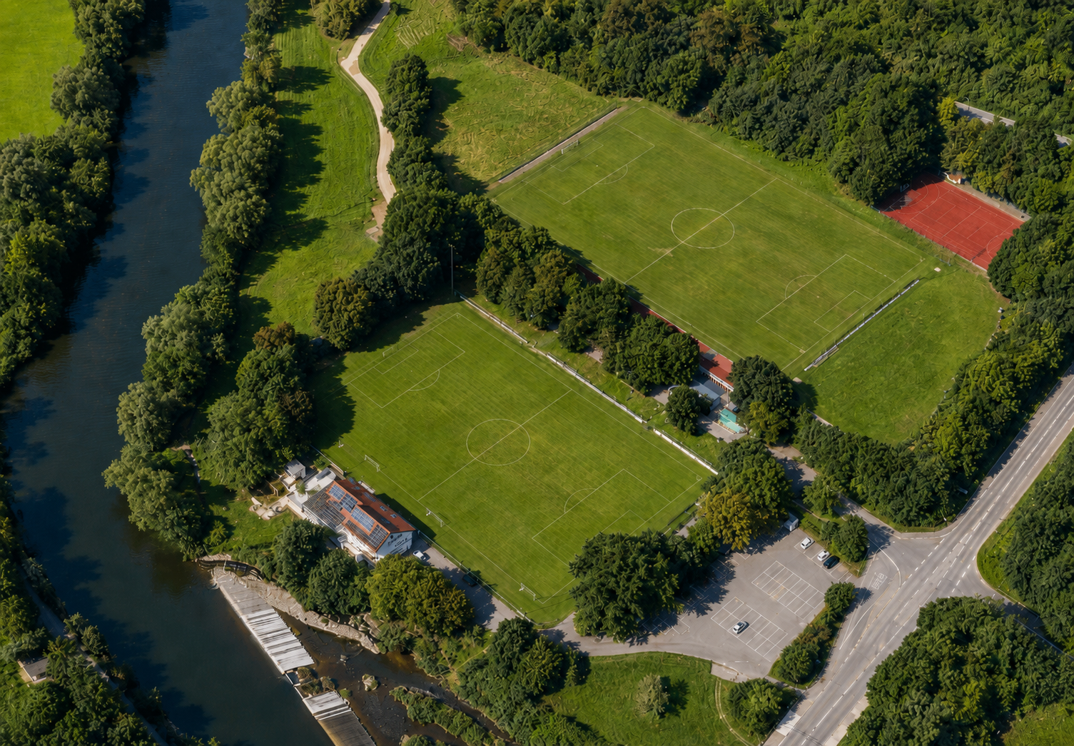 Luftbild Sportplatz FC Mittelstadt am Neckar